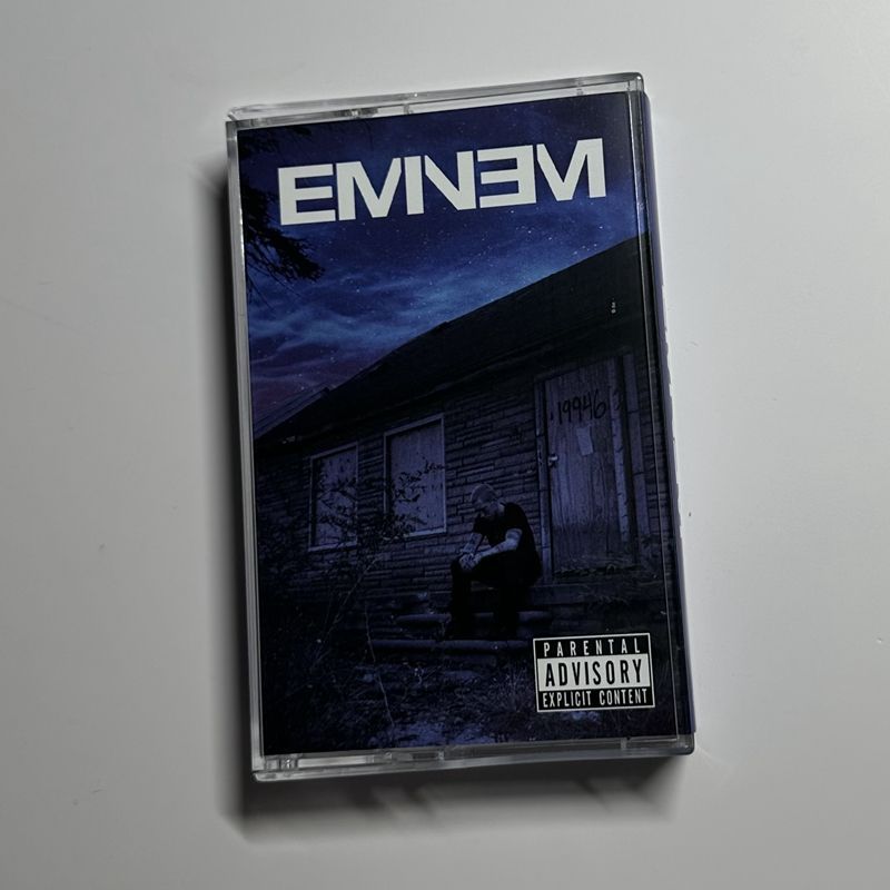 Tersedia Kaset Eminem Hip Hop  - Books ulasan dan harga