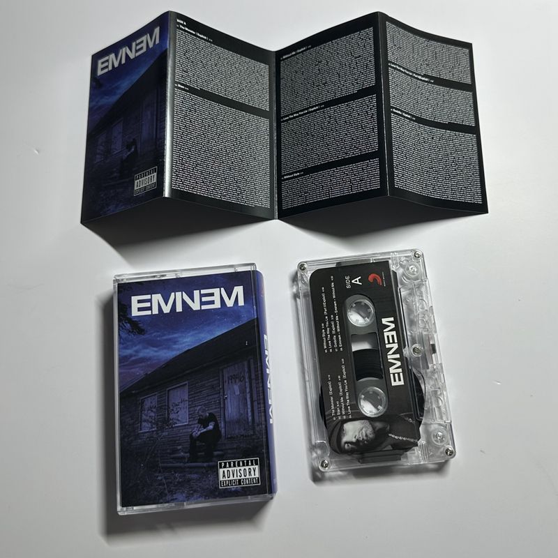 Tersedia Kaset Eminem Hip Hop  - Books ulasan dan harga